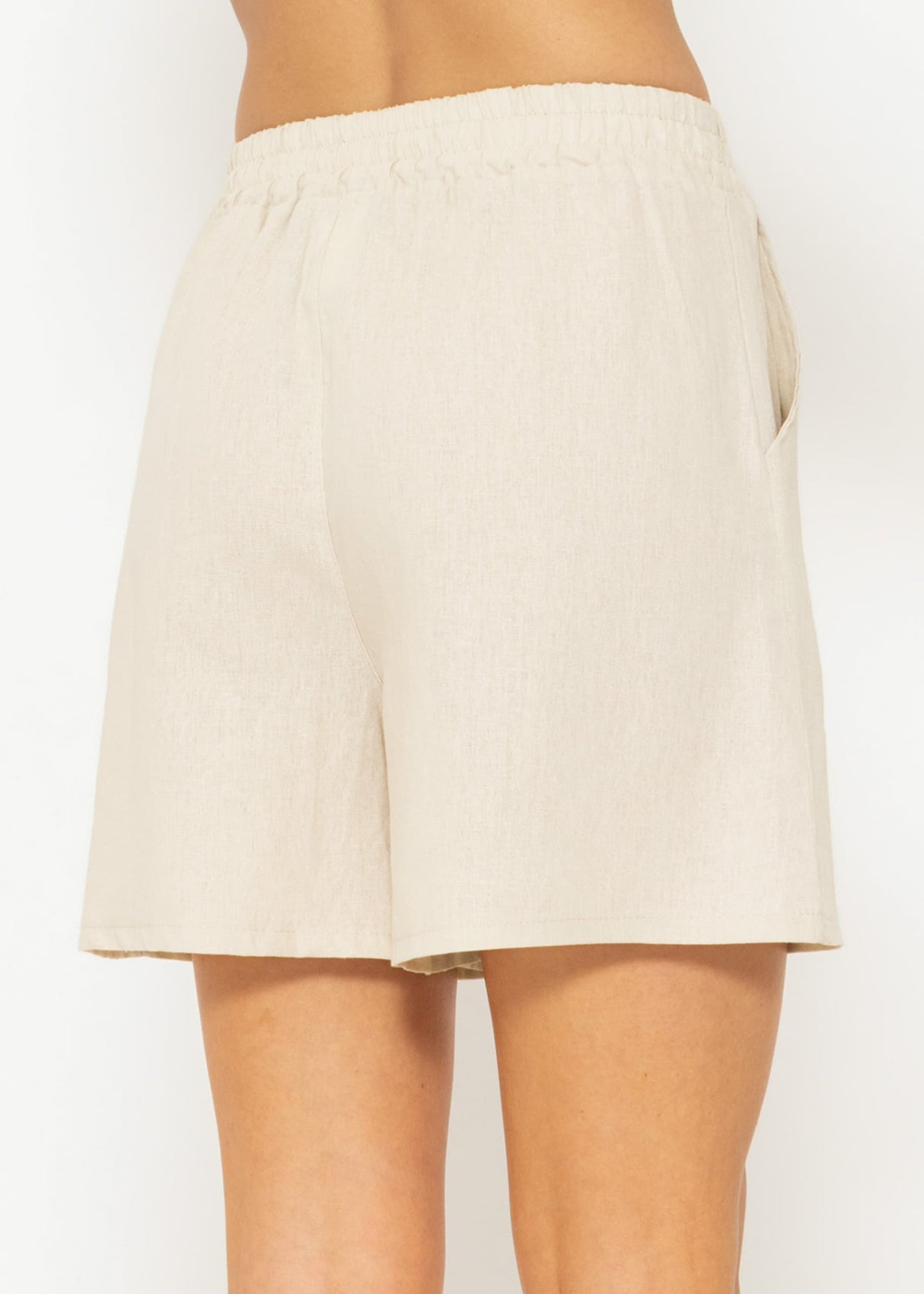Linen shorts, beige