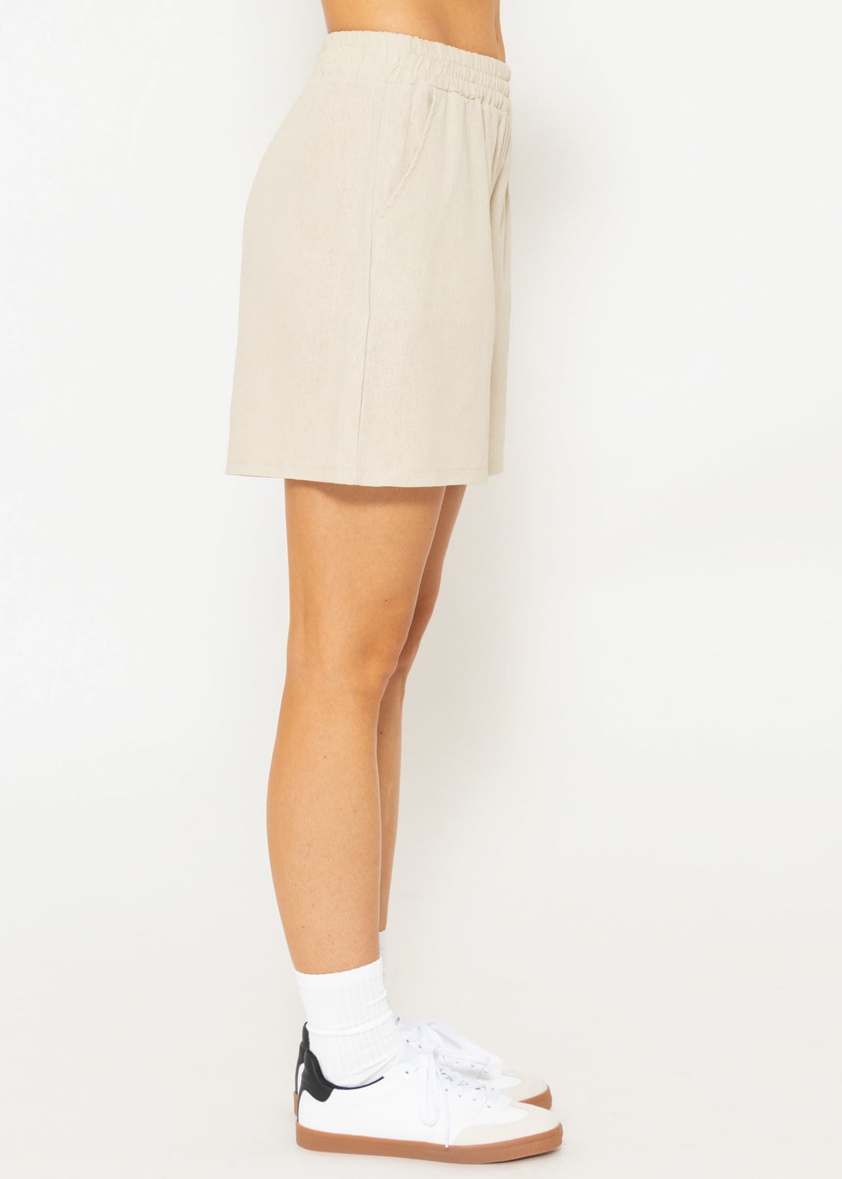 Linen shorts, beige