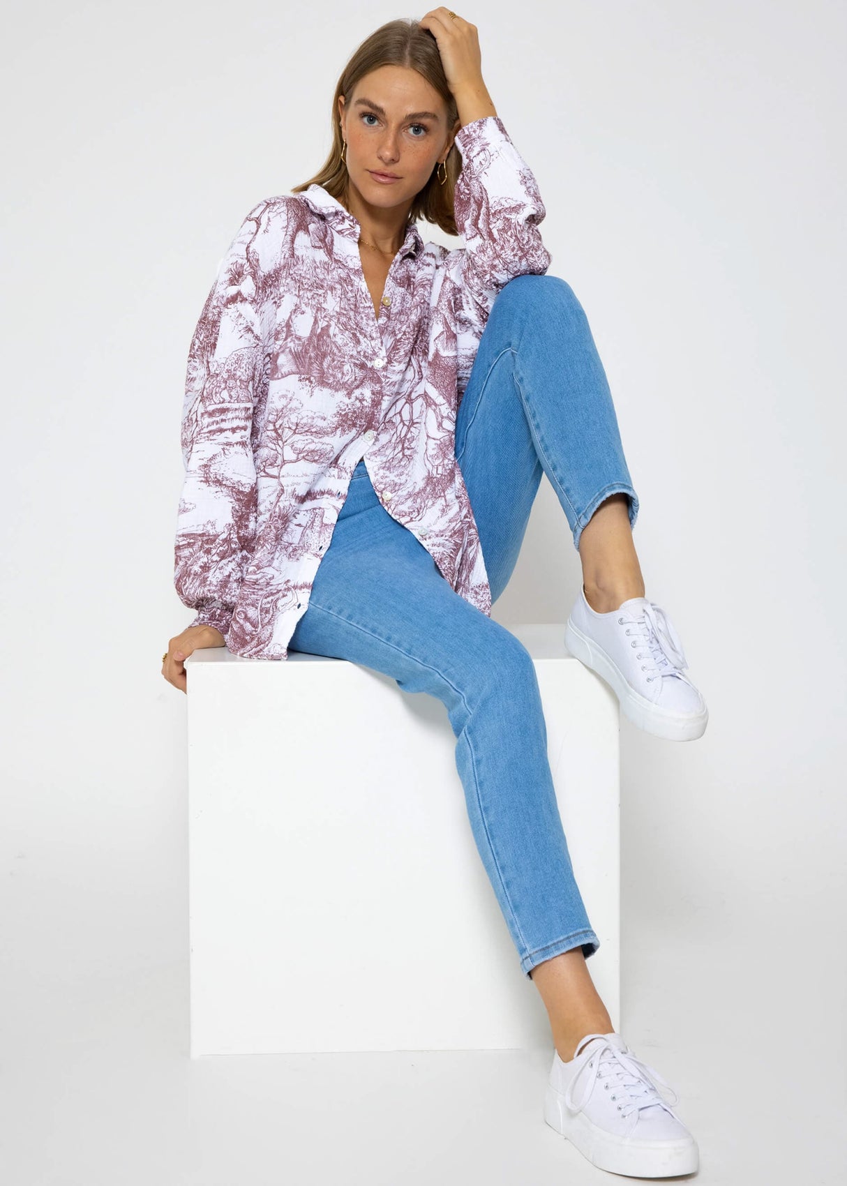 Muslin blouse with print, wine red