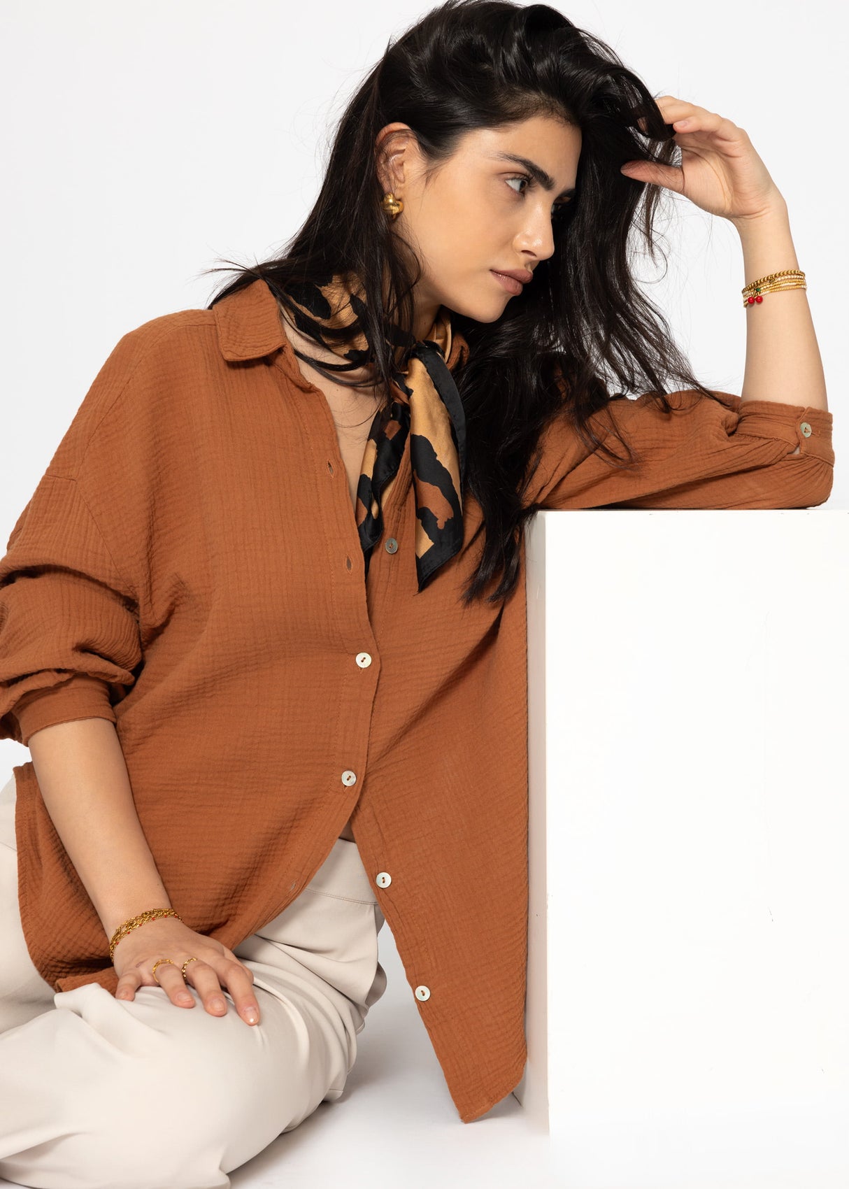 Muslin blouse oversize, short, cognac