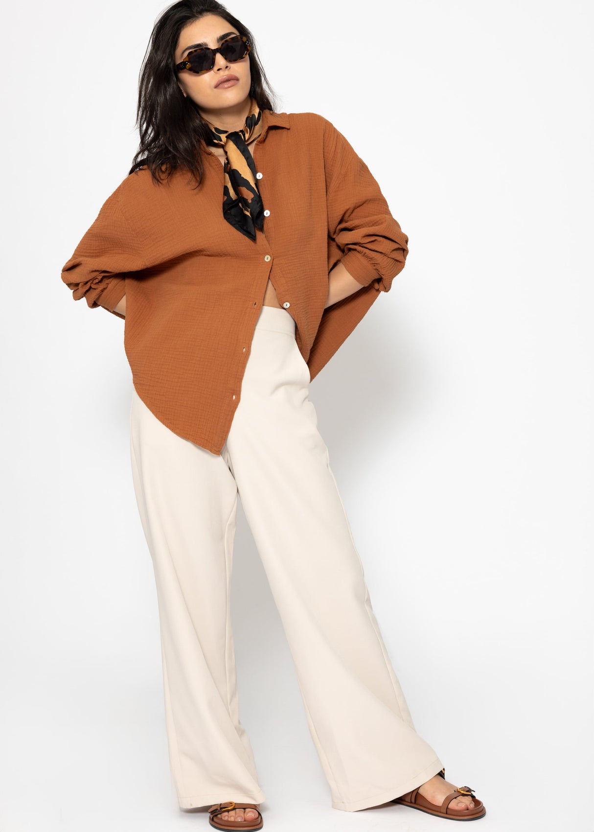 Muslin blouse oversize, short, cognac