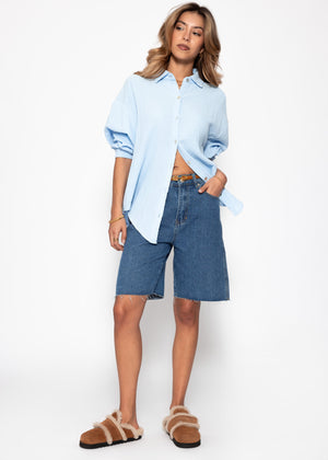 Muslin blouse oversize, short, light blue