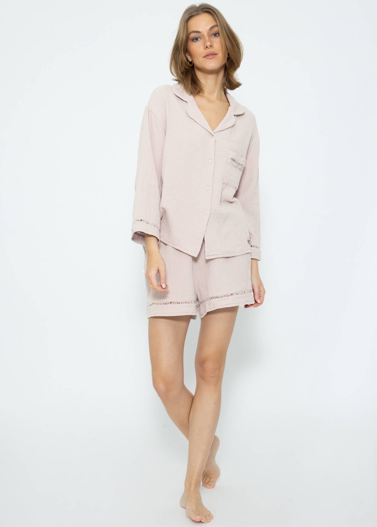 Muslin pajama blouse with lace trim - dusty pink