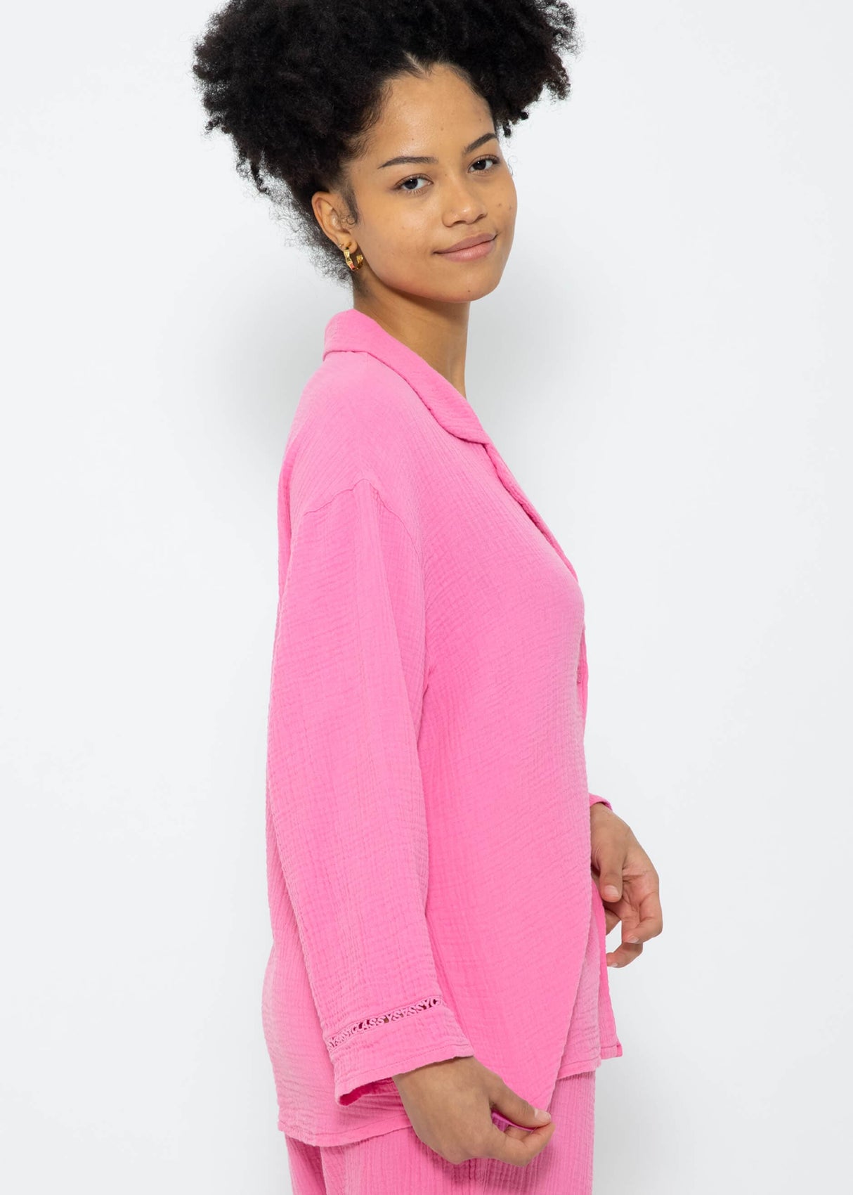 Muslin pajama blouse with lace trim - pink