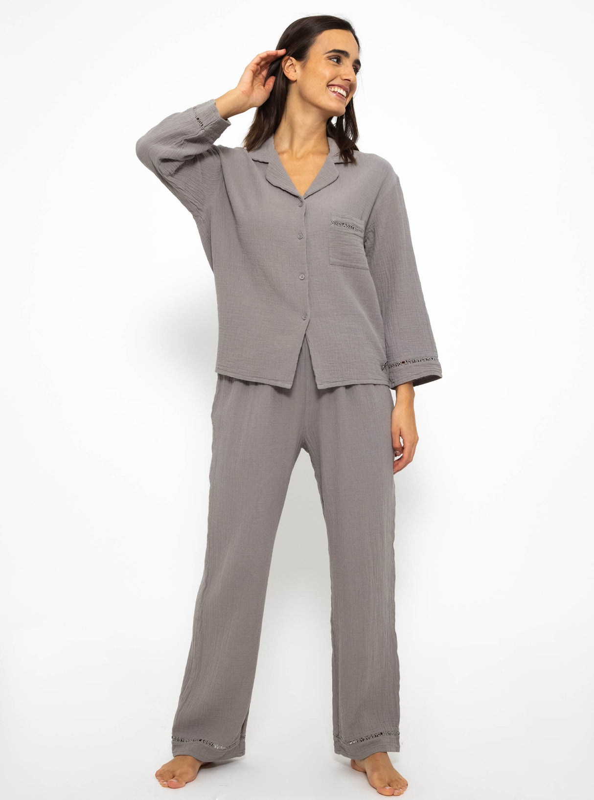 Muslin pajama blouse with lace trim - taupe