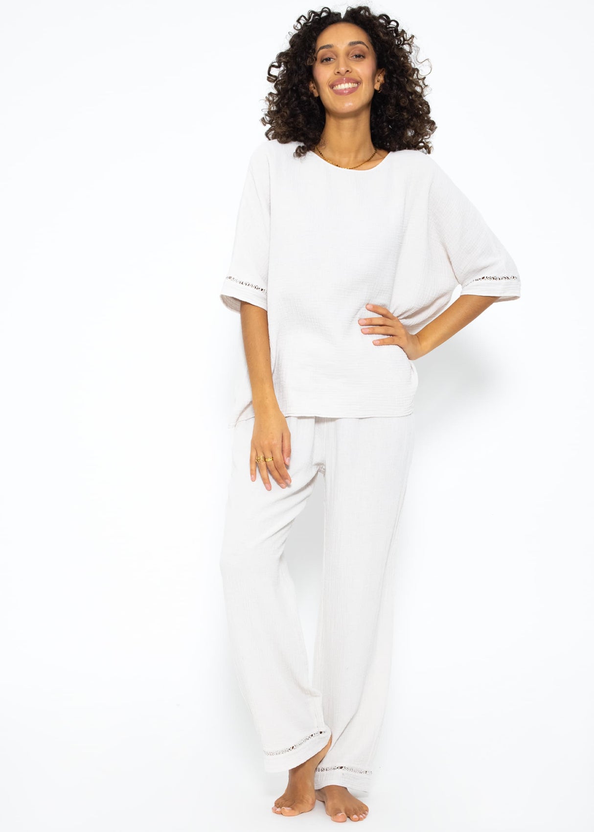 Muslin pajama shirt with lace trim - light beige