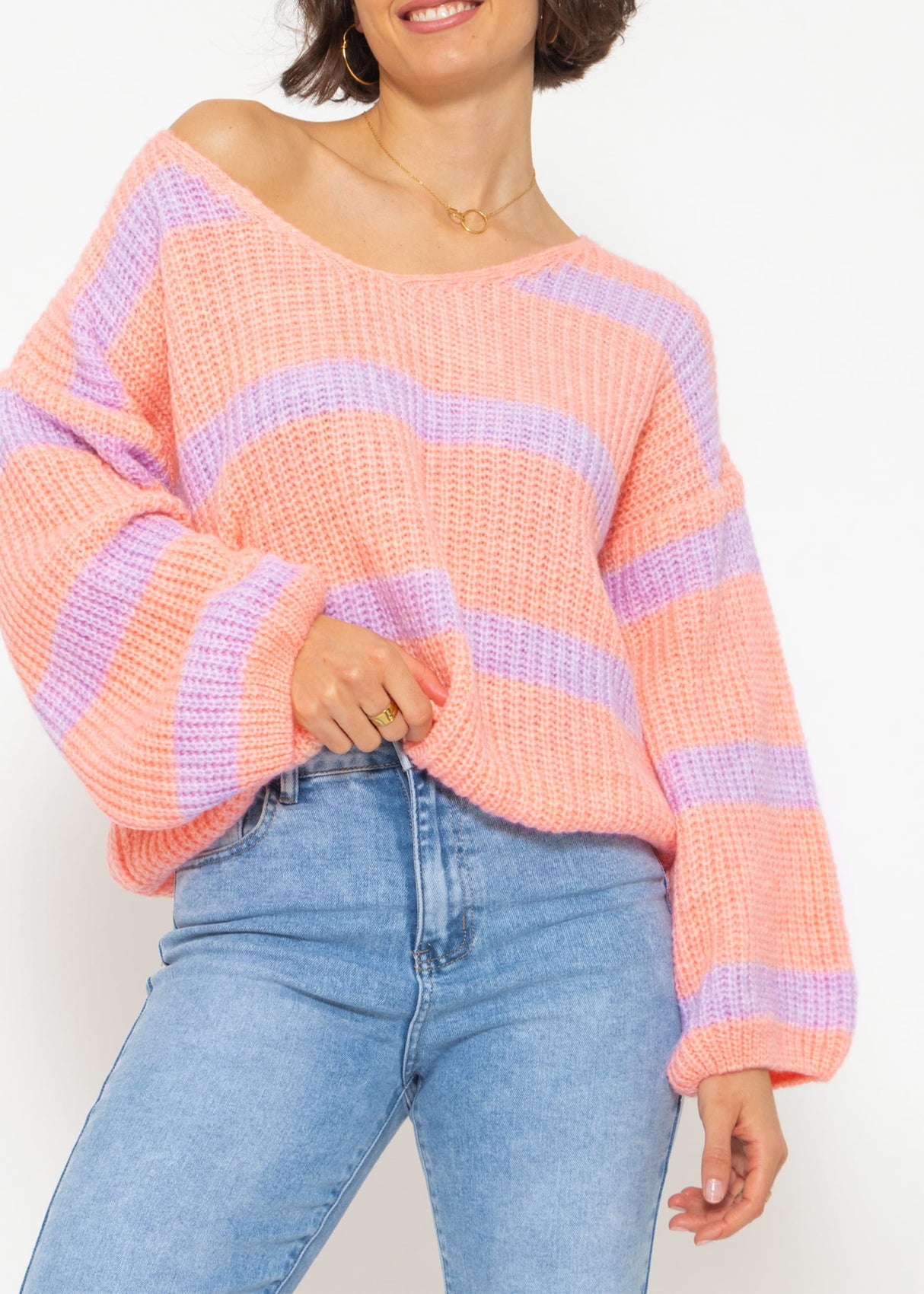 Striped V-neck sweater - peach-lilac