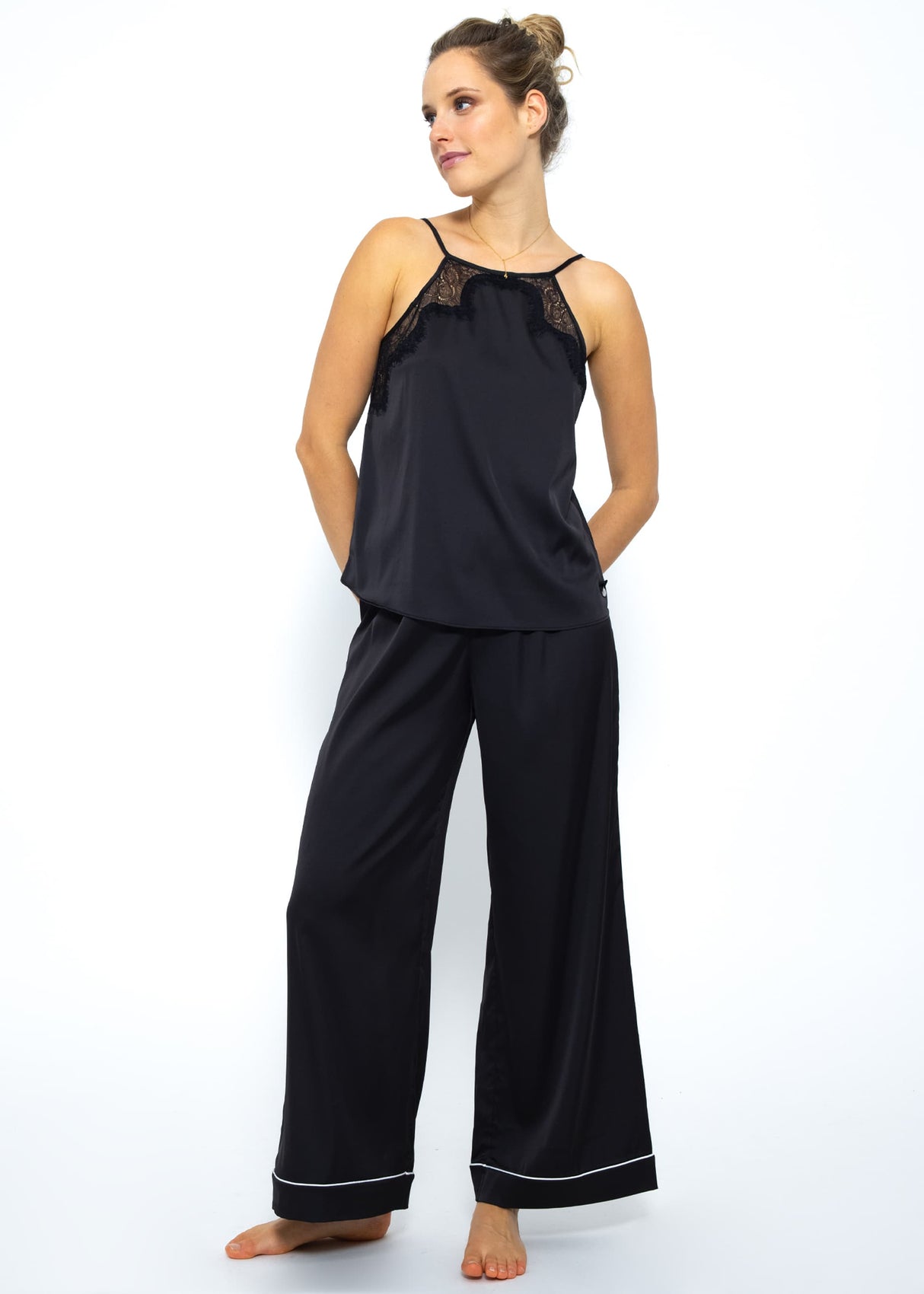 Satin Pants mit Paspel - schwarz