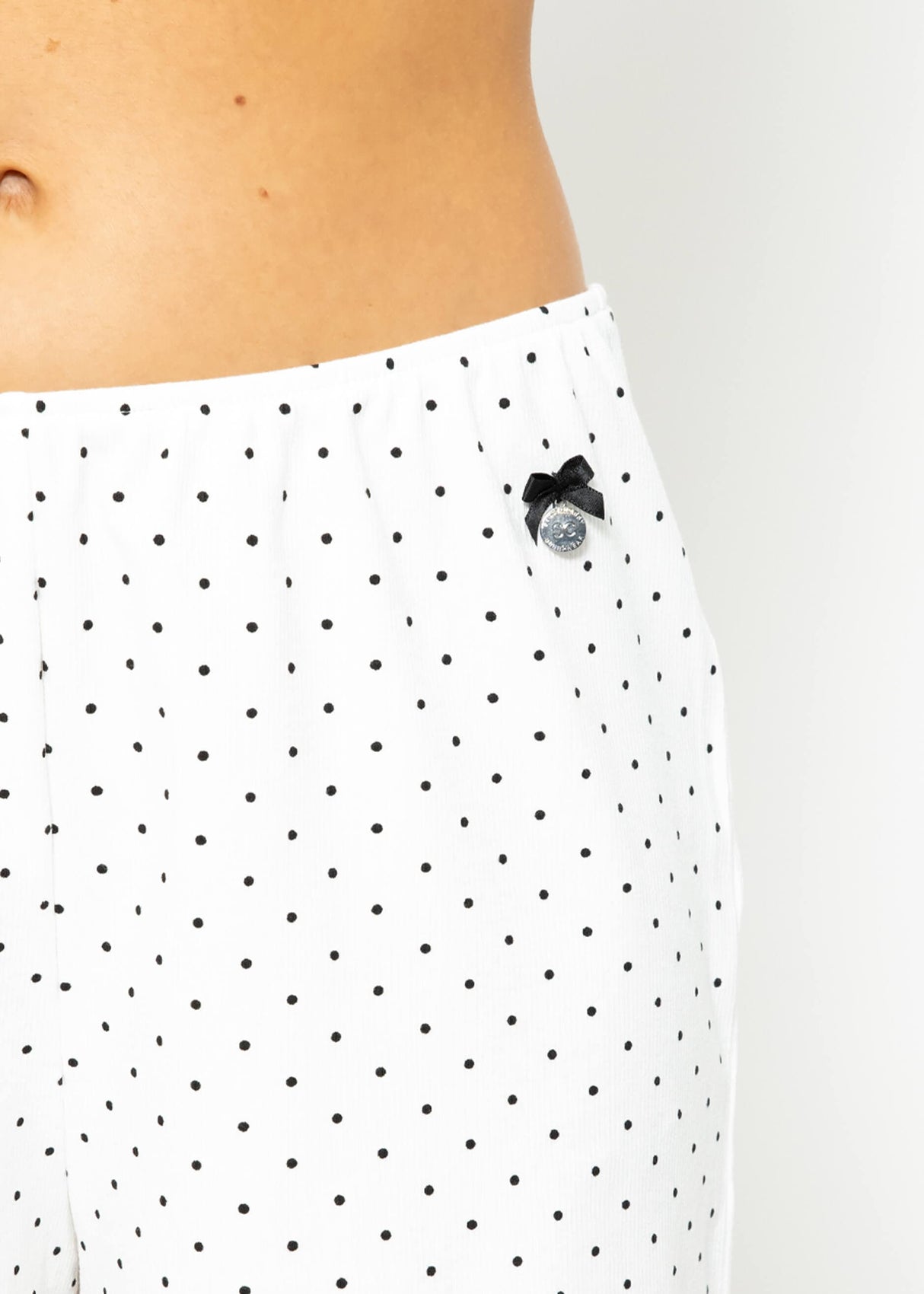 Schlafshorts mit Pünktchen - weiß