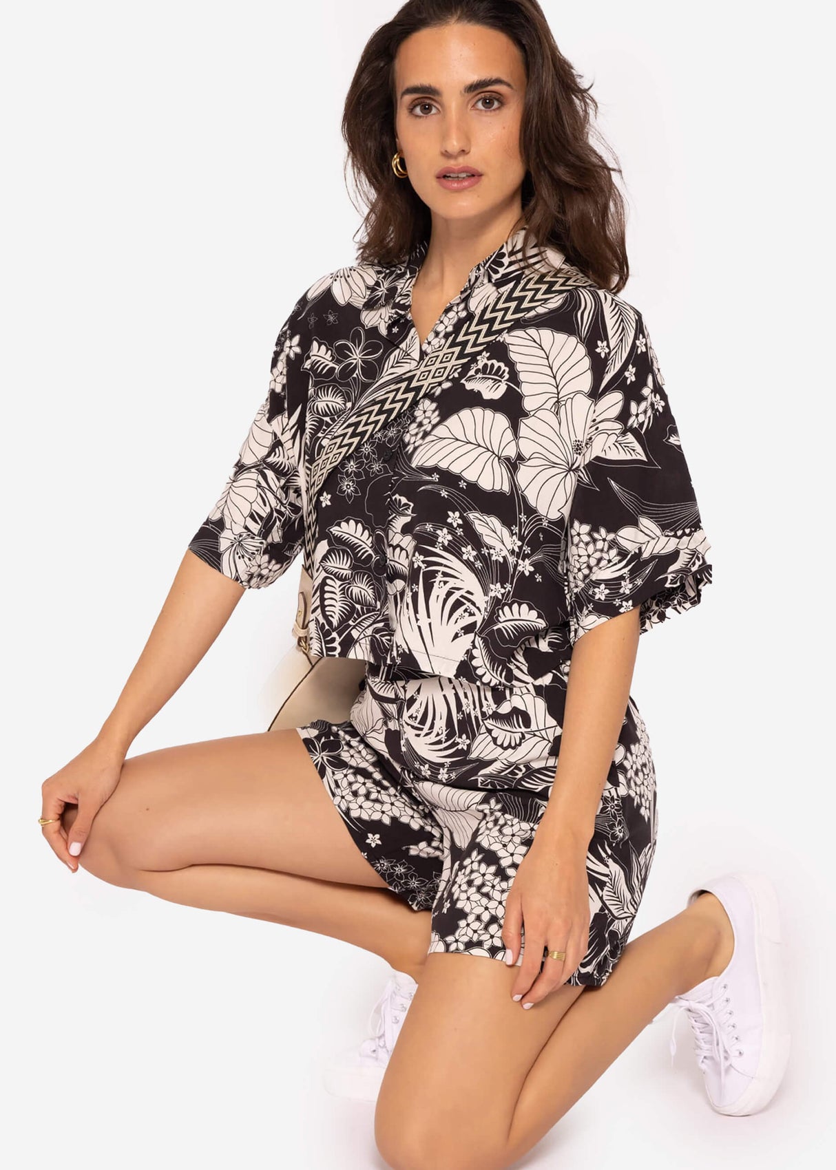 Printed shorts, black