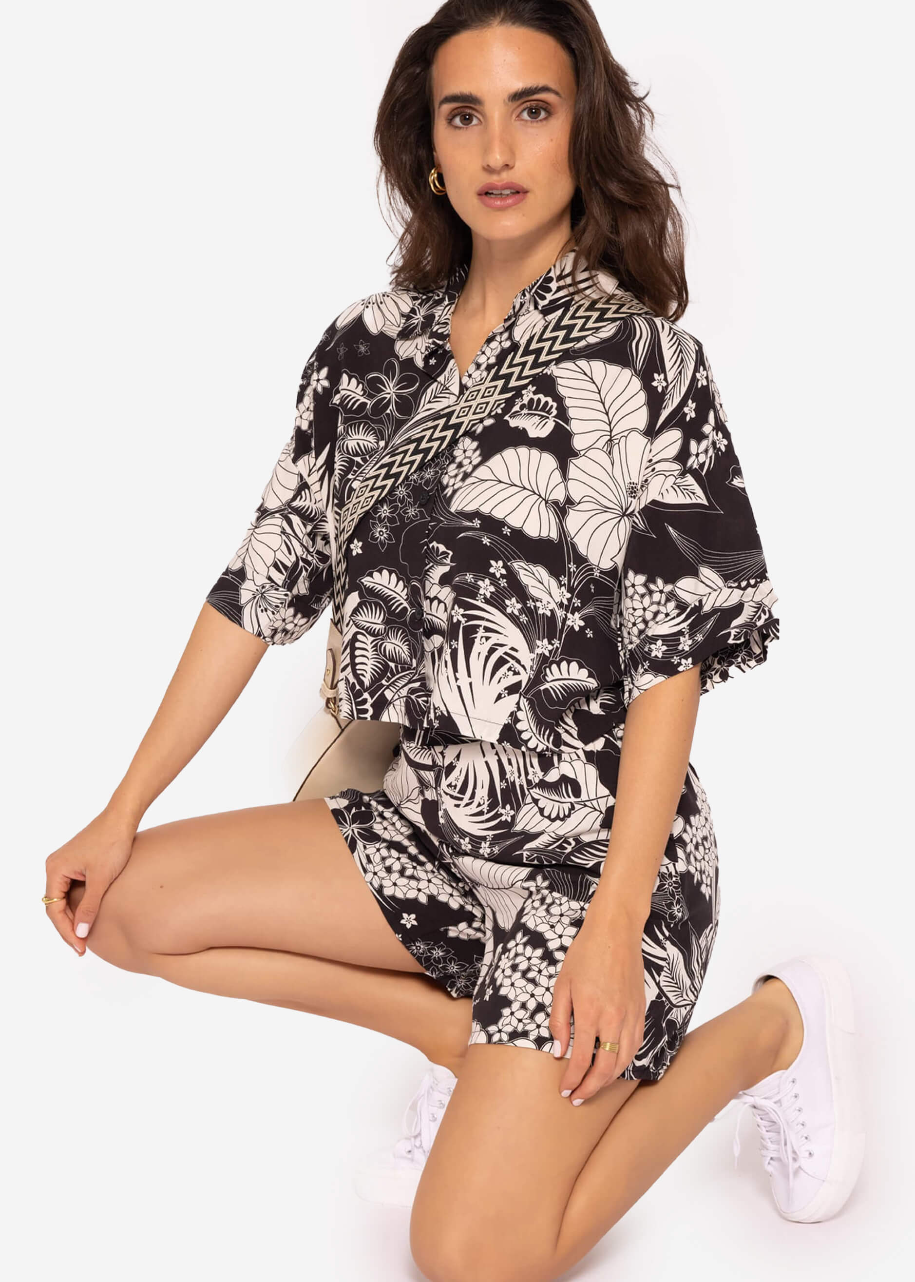 Printed shorts, black