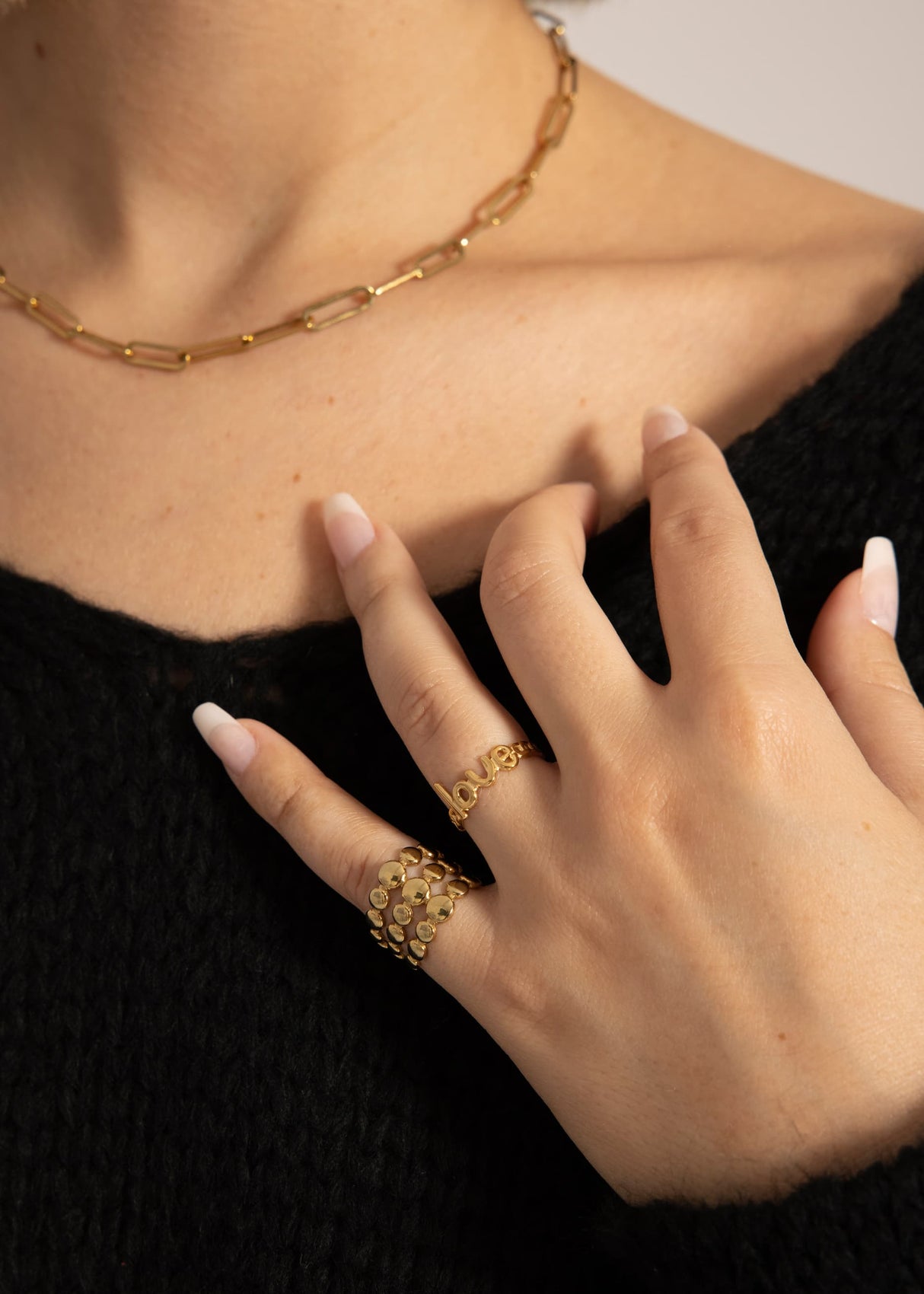 "Love" ring, gold