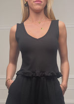 Top with ruffles - black