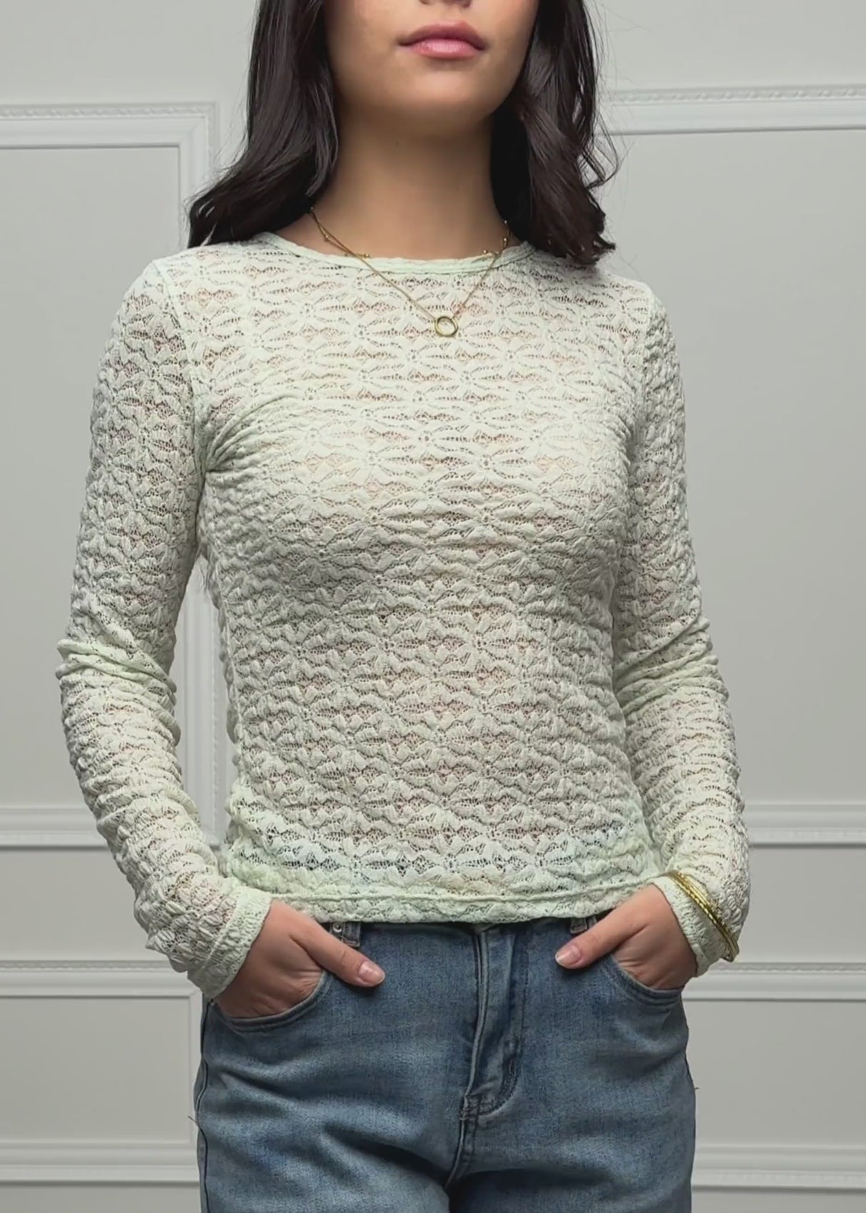 Langarmshirt aus floraler Spitze - salbeigrün
