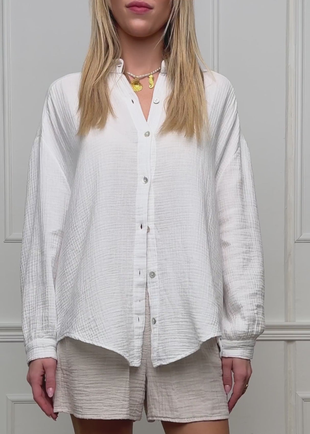 Muslin blouse oversize, short, white