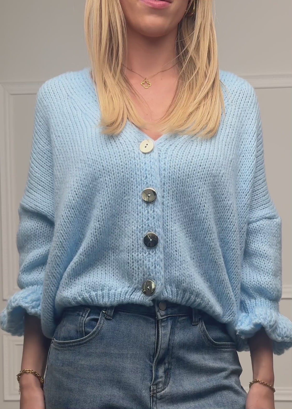 Strickjacke mit 3/4-Ärmeln - hellblau