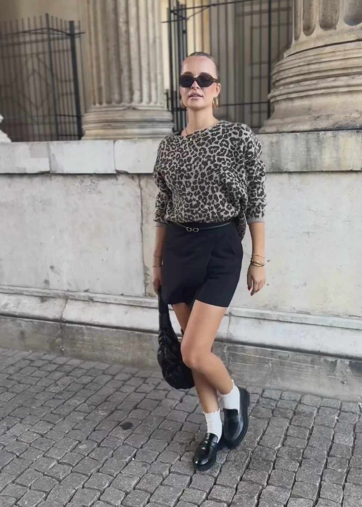 Sweater with Leo pattern-beige-brown