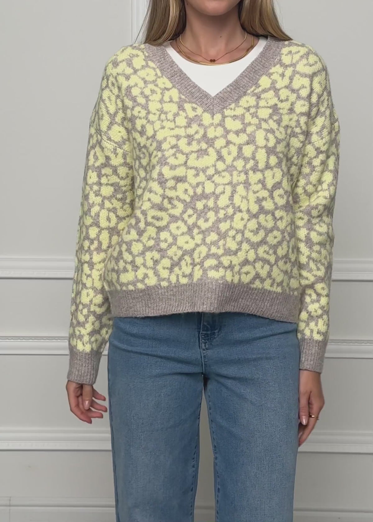 Strickpullover mit Leopardenmuster - beige-gelb by SASSYCLASSY