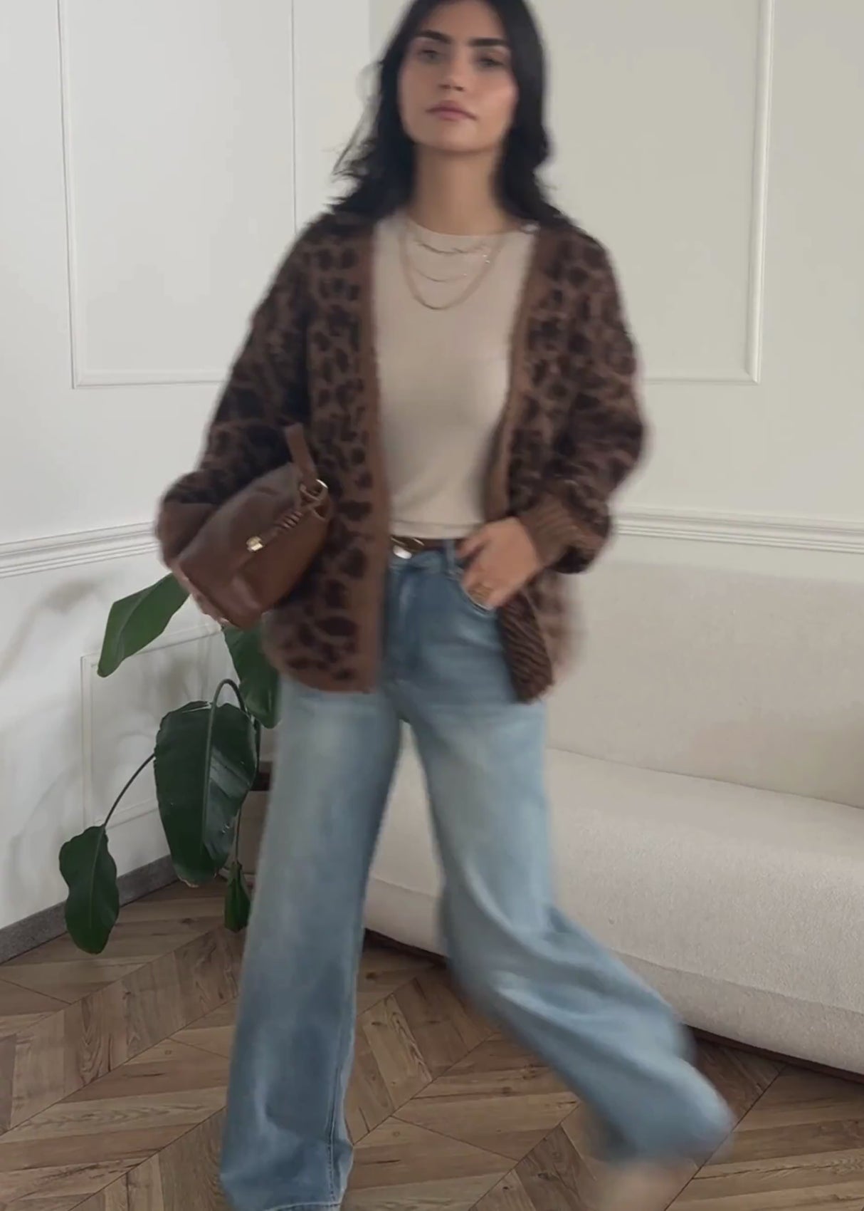 Kurzer Cardigan mit Leo-Print - camel-braun