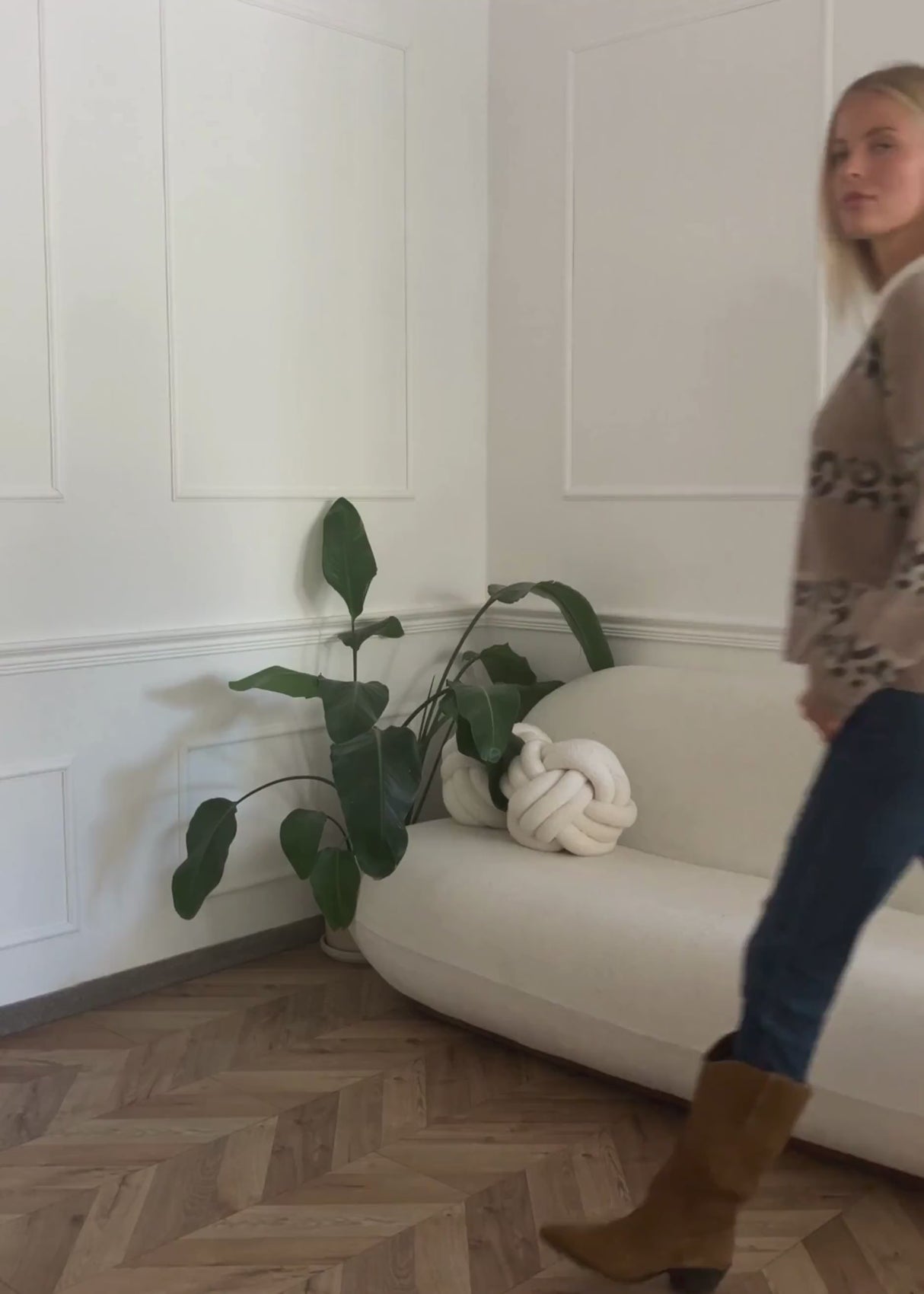 Sweater with Leo stripes-Taupe brown