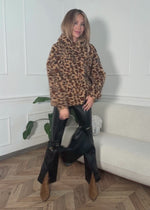 Oversized teddy sweatshirt with hood in leopard print - beige