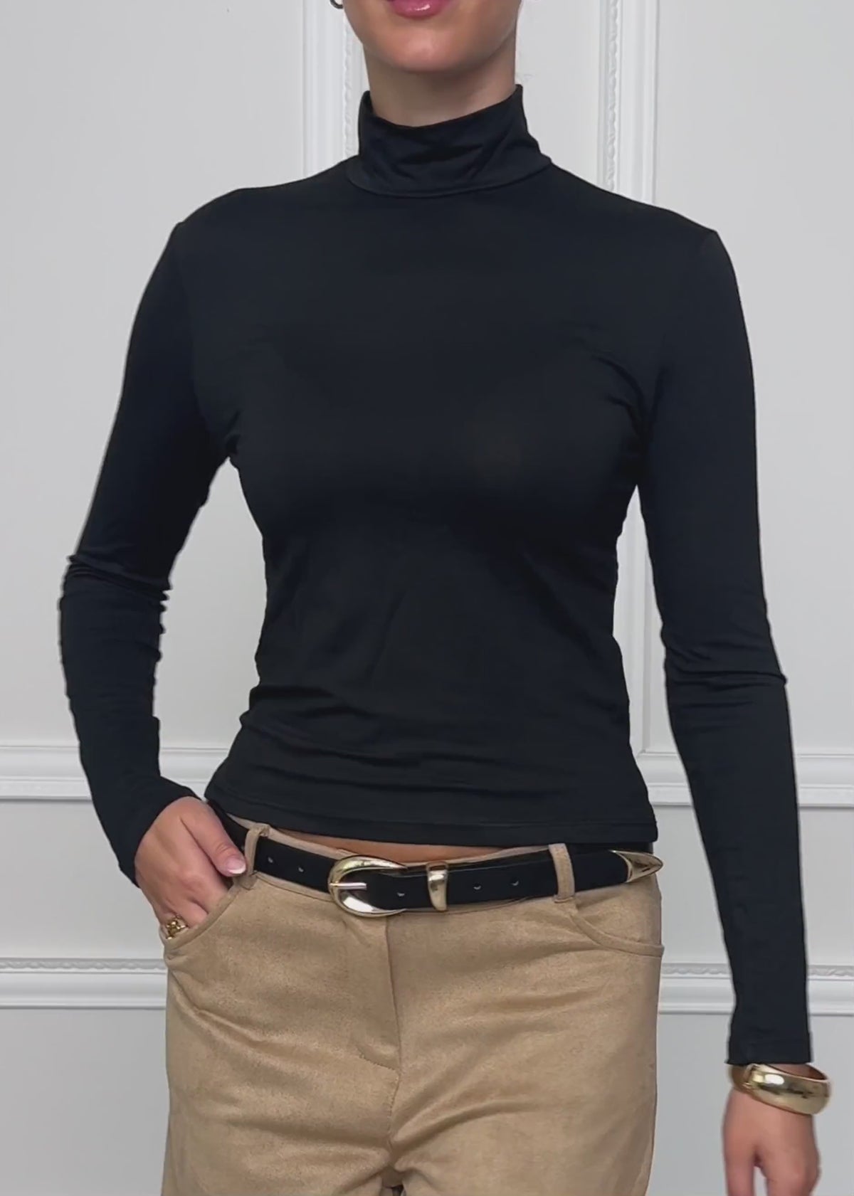 Long-sleeved turtleneck shirt - black by SASSYCLASSY