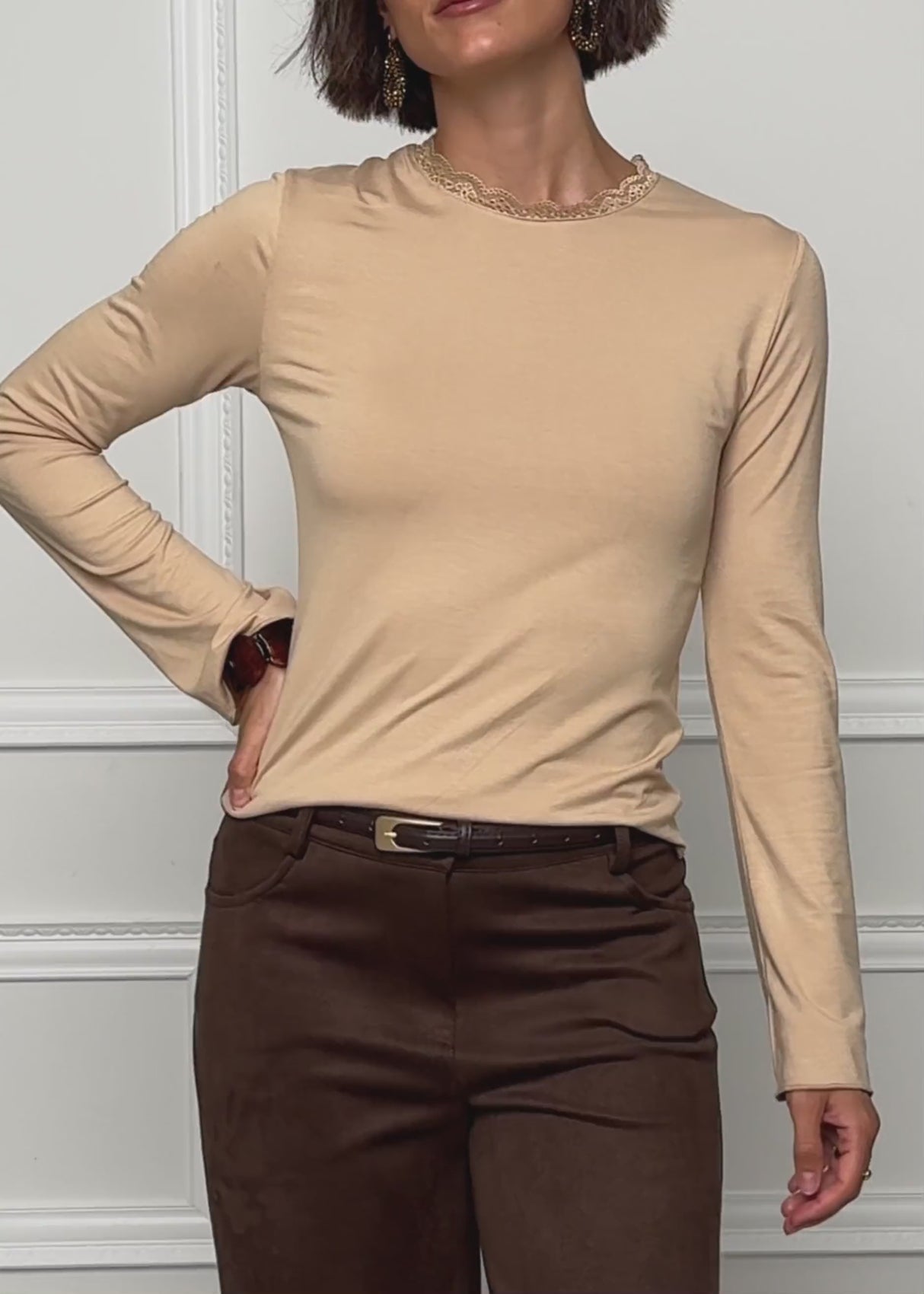 Langarmshirt mit Spitzeneinsatz  - beige by SASSYCLASSY