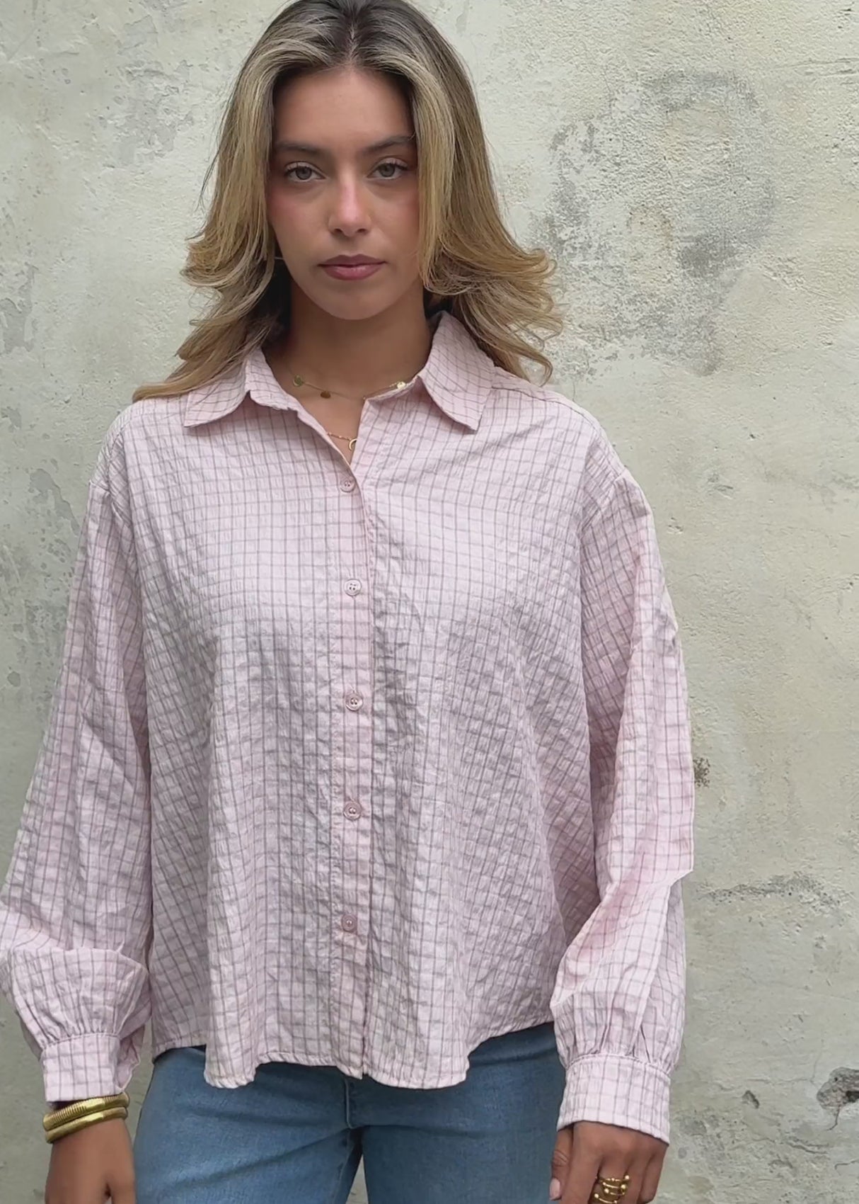 Oversize Bluse mit Karomuster - rosa von SASSYCLASSY