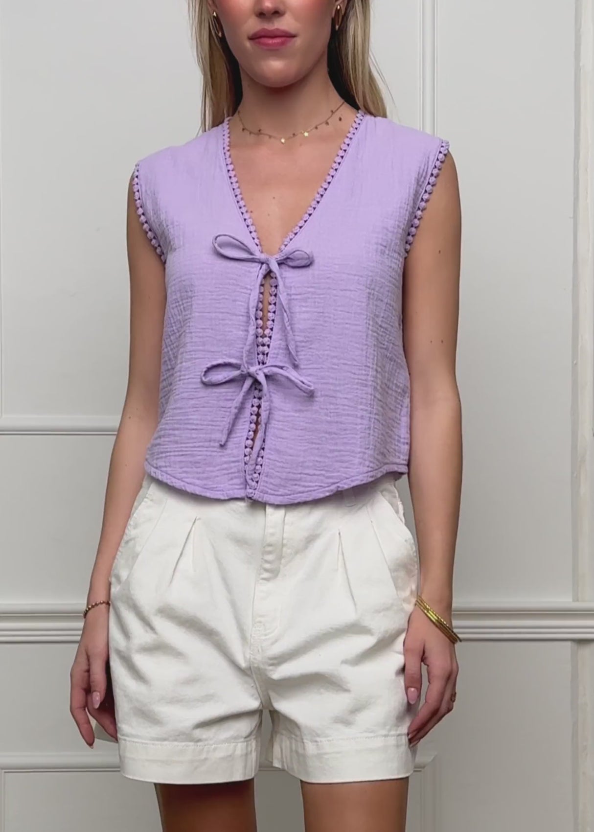 Musselin top with loops - lilac by SASSYCLASSY
