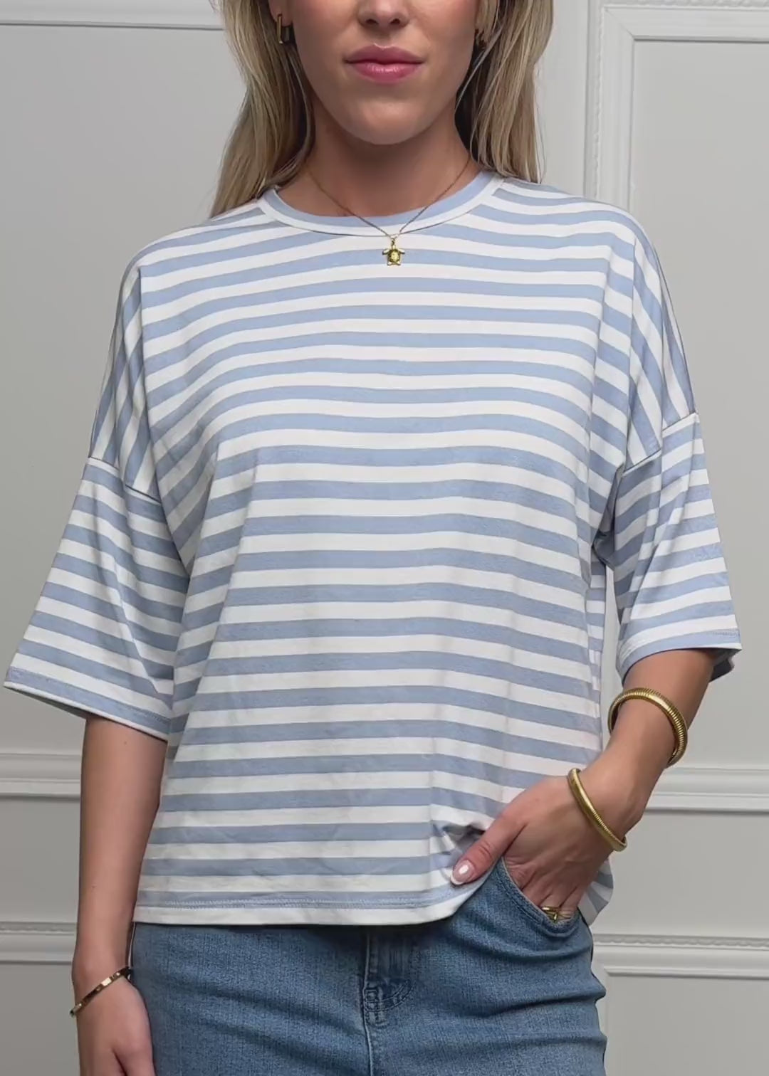 Oversize T-Shirt mit Streifen - blau-weiß by SASSYCLASSY