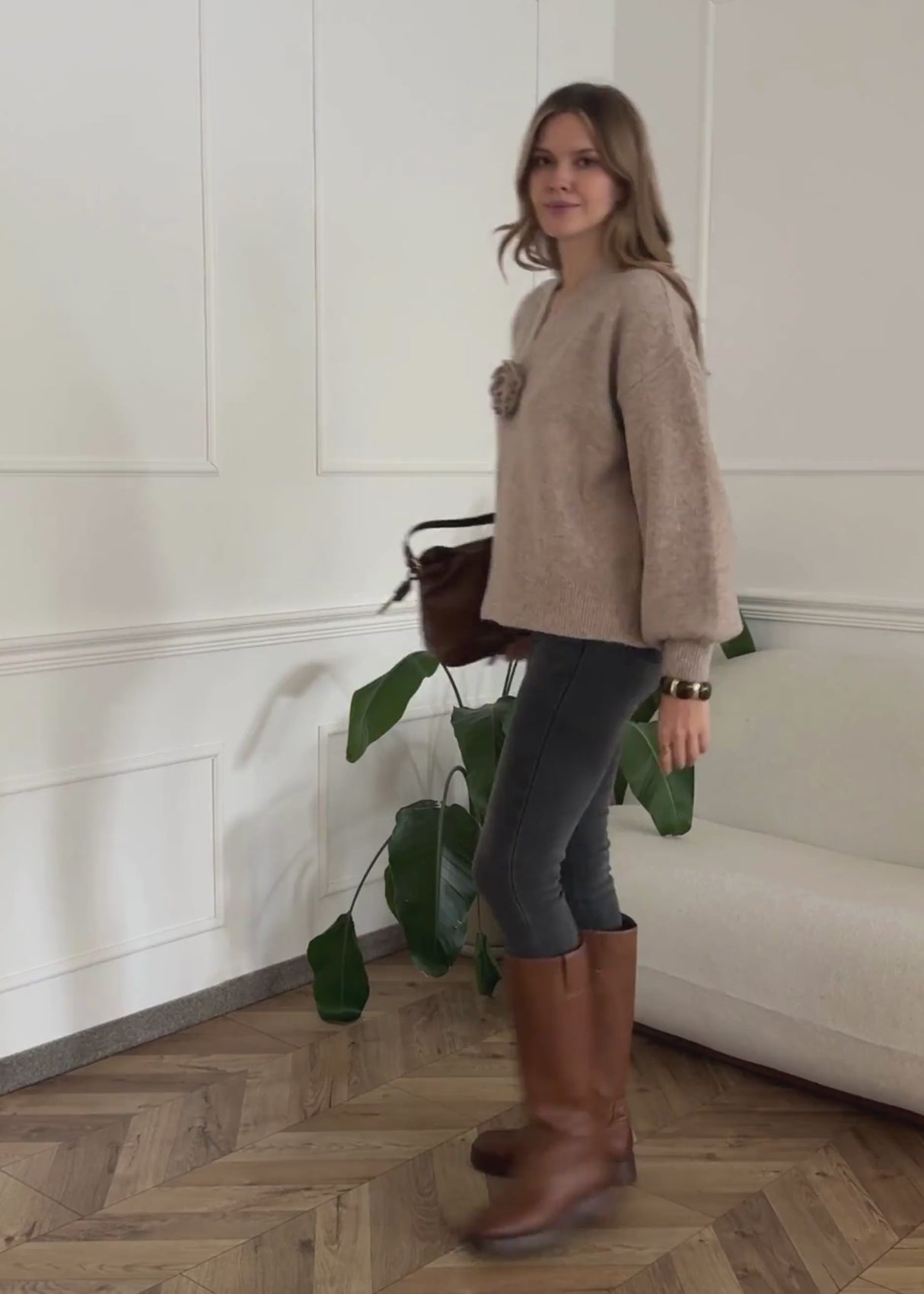 Cardigan with floral appliqué - taupe