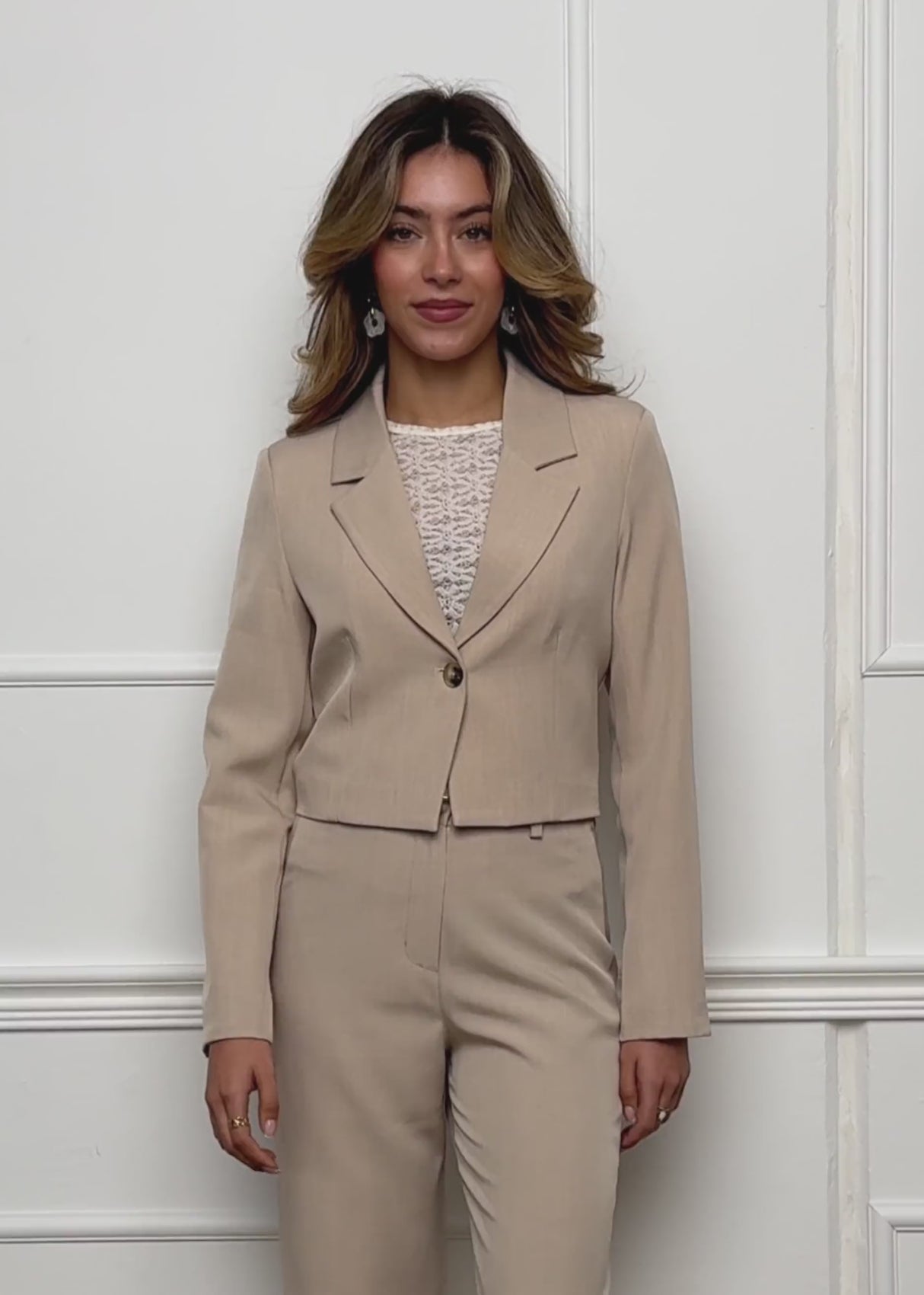Cropped Blazer - beige