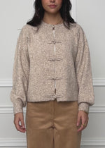 Strickjacke mit Knebelverschluss - beige