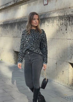 Sweater with Leo pattern - light gray