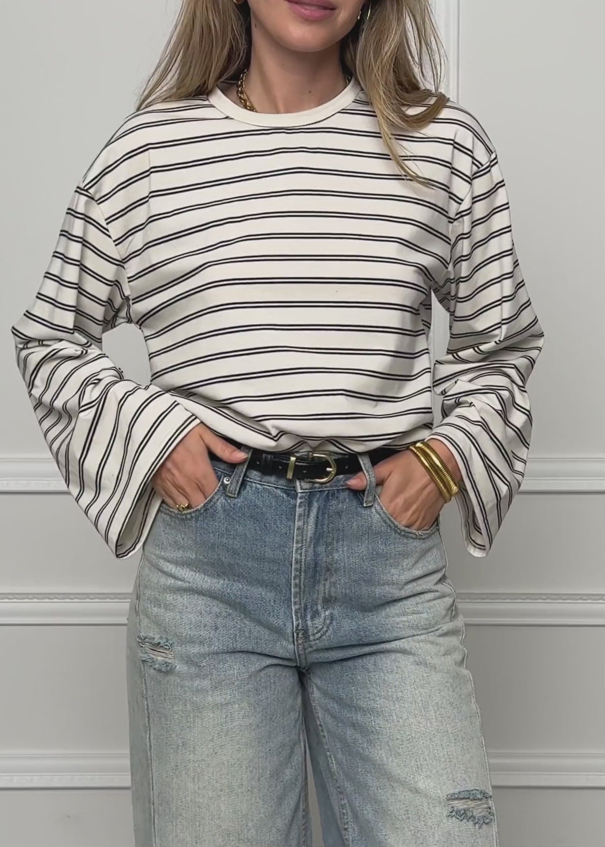 Gestreiftes Langarmshirt mit weiten Ärmeln - offwhite von SASSYCLASSY