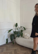 Short ruffled lace skirt - black