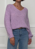Oversize Pullover mit V-Ausschnitt  - lavendel