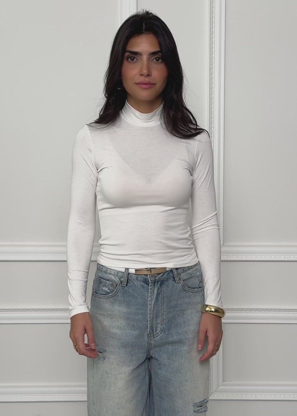 Long-sleeved turtleneck shirt - off-white by SASSYCLASSY