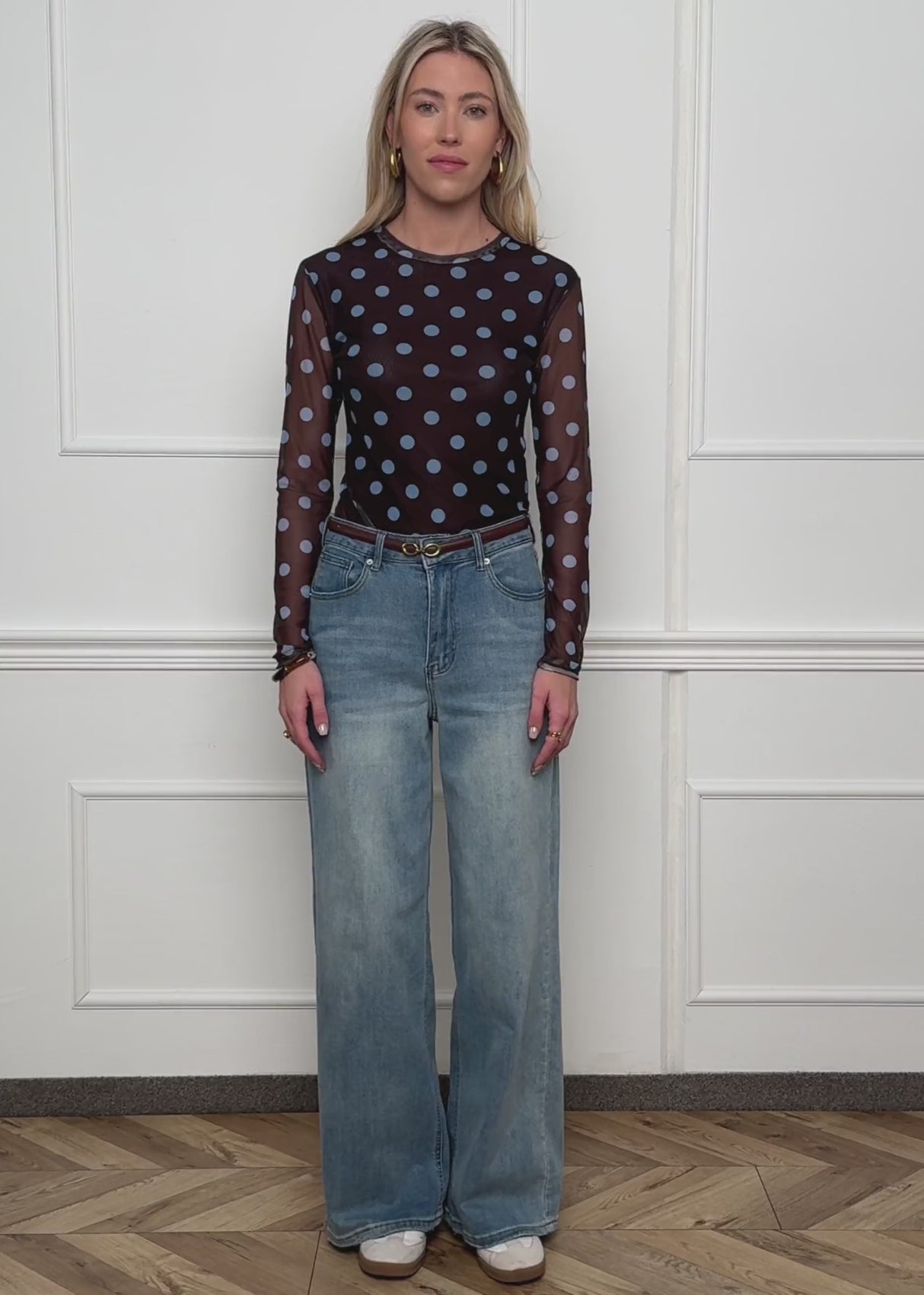 Mesh Langarmshirt mit großen Punkten - braun-blau