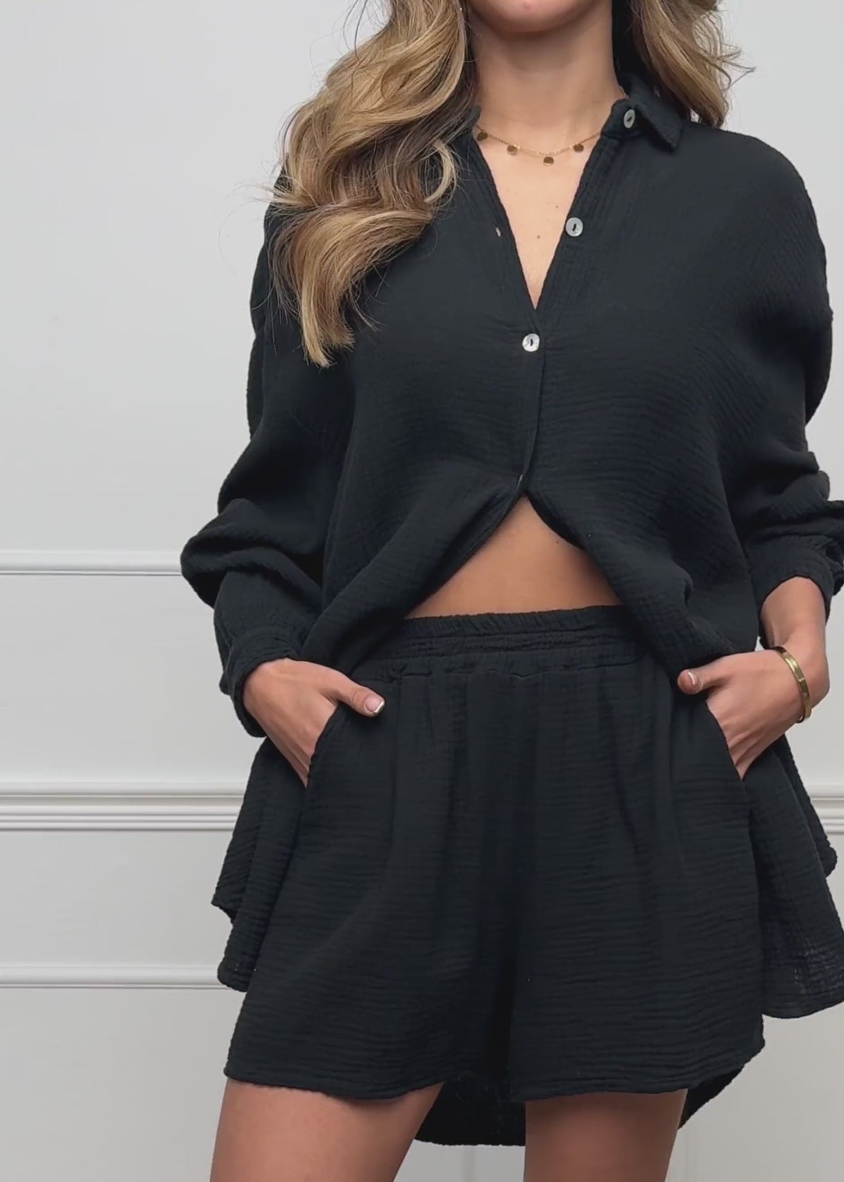 Musselin Bluse oversize, schwarz