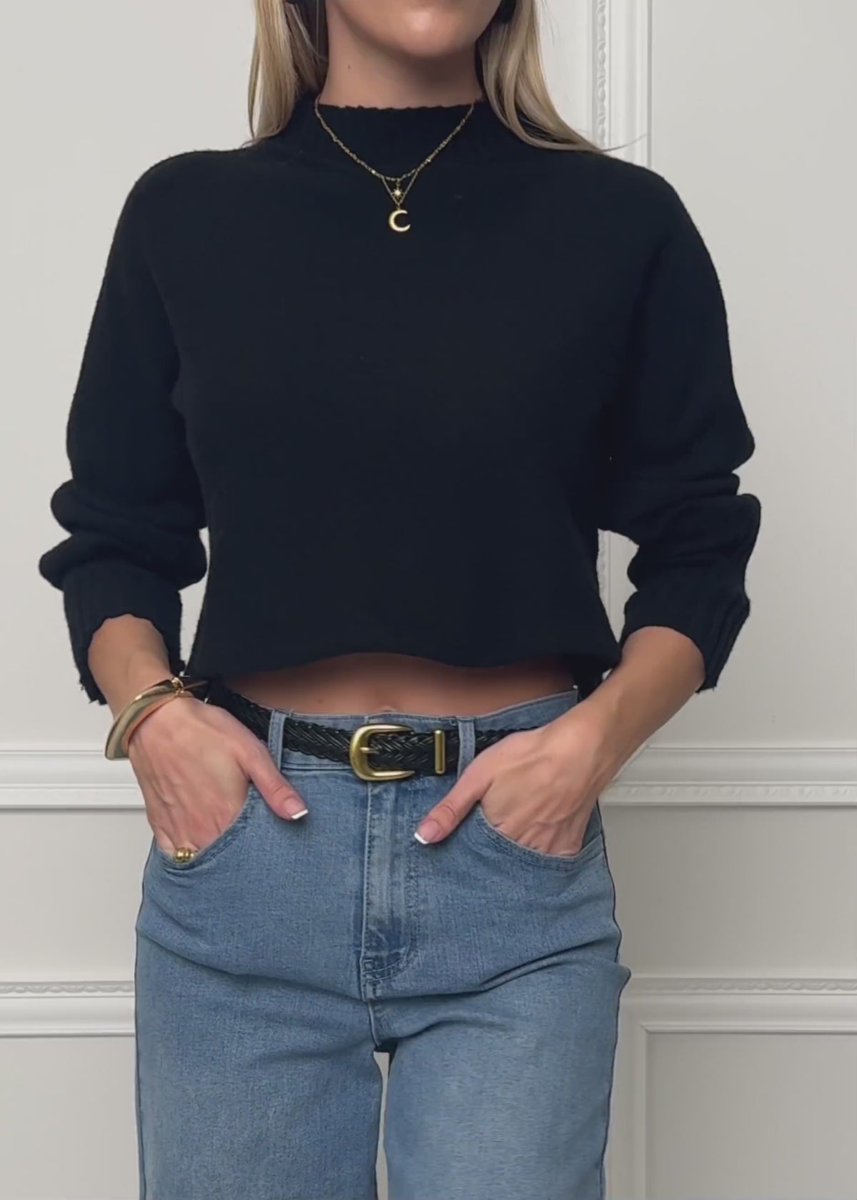 Lässiger Crop Pullover - schwarz von SASSYCLASSY