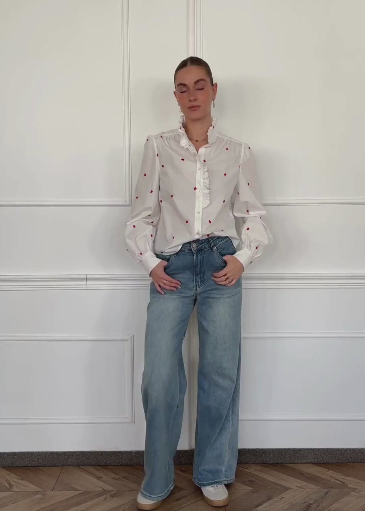 Blouse with red heart embroidery - white