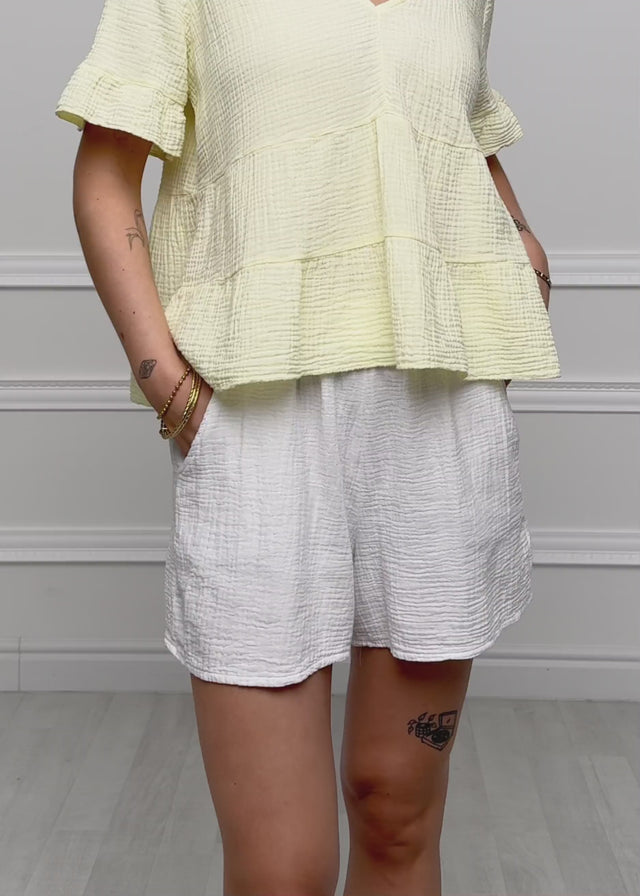 Musselin Shorts - weiß von SASSYCLASSY
