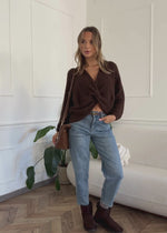 Knitted sweater with knot detail - brown