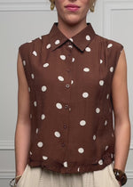 Ärmellose Chiffon Bluse mit Punktemuster - braun