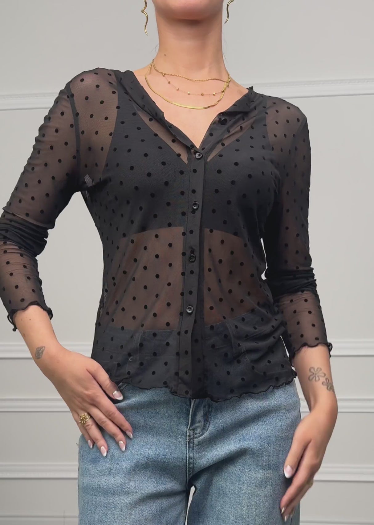 Mesh Langarmshirt mit Punktemuster - schwarz