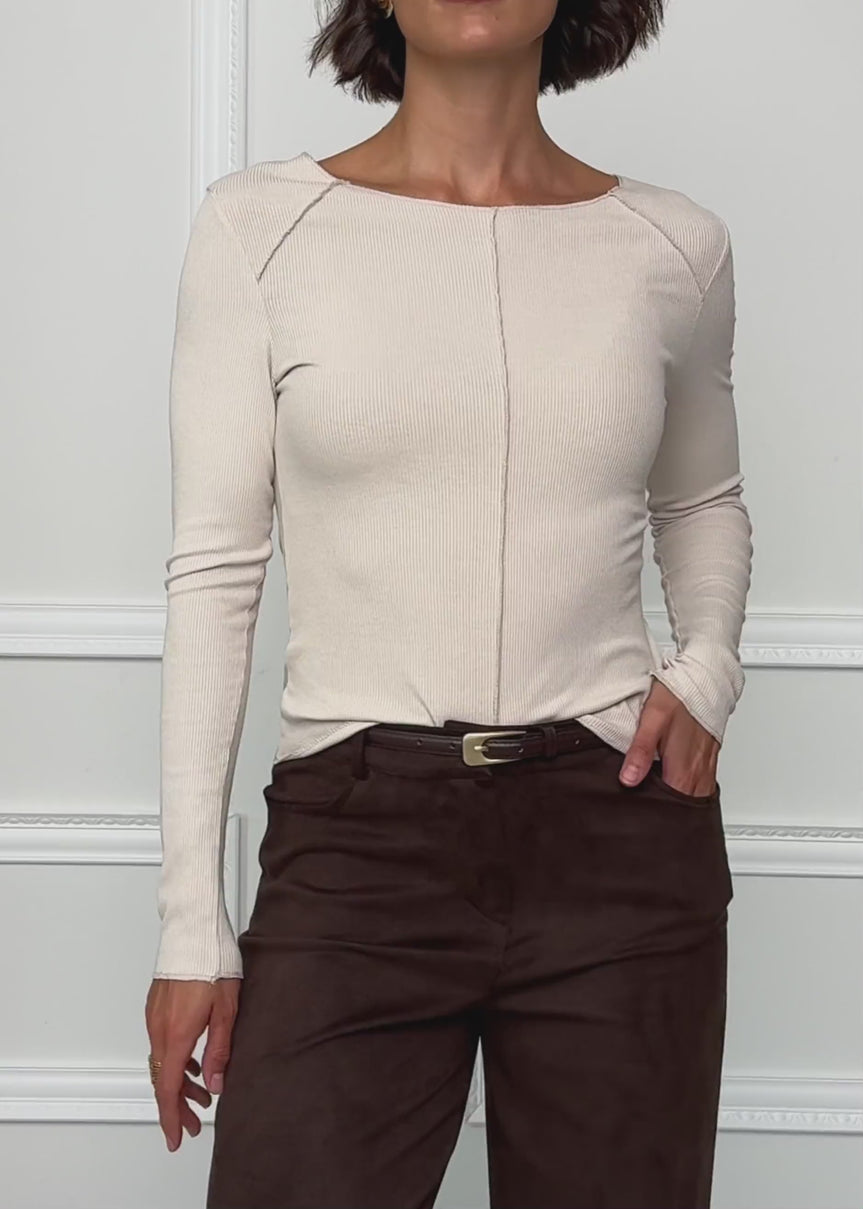 Langarmshirt mit Ziernähten - beige
