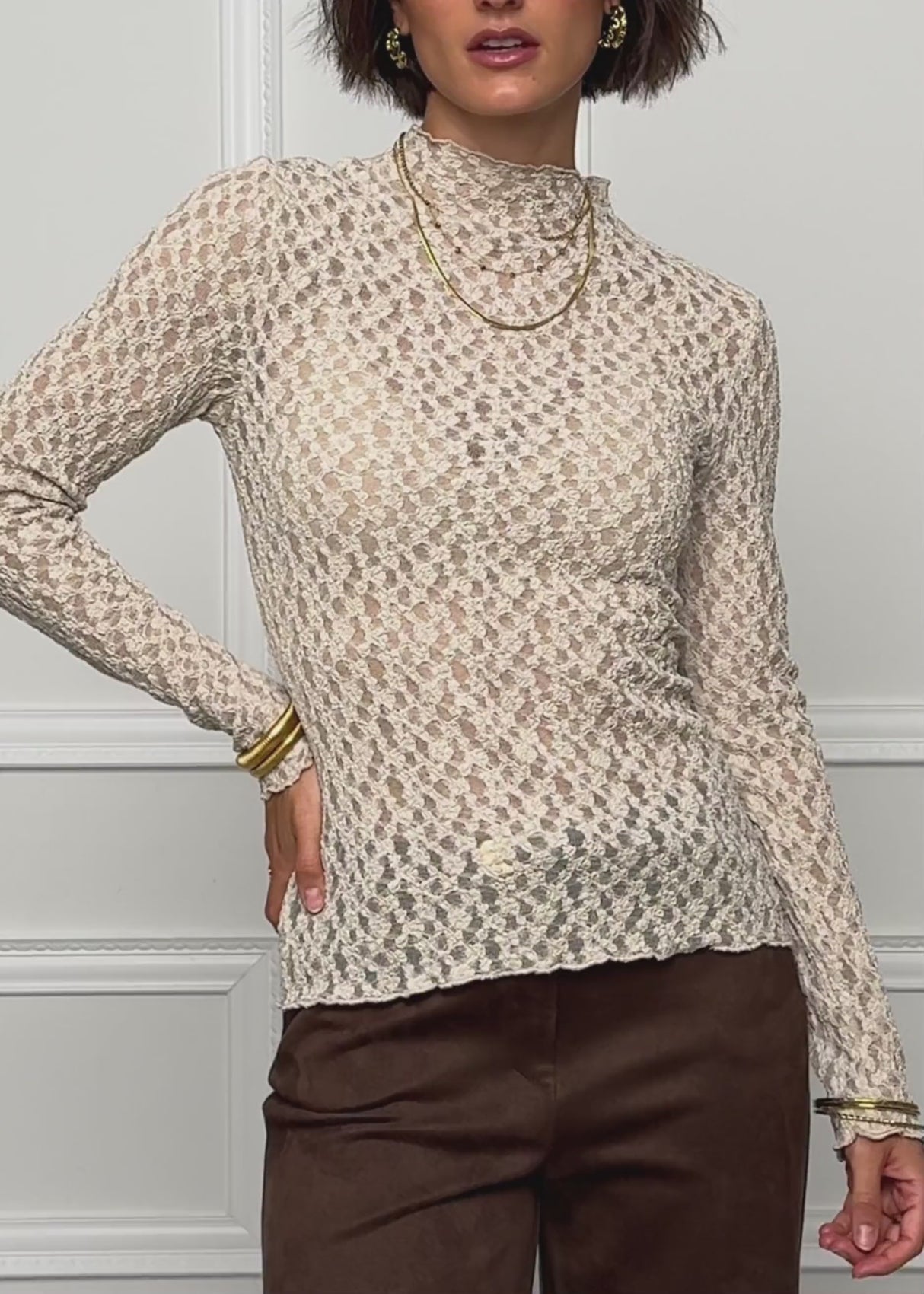 Langarmshirt aus Spitze - beige von SASSYCLASSY