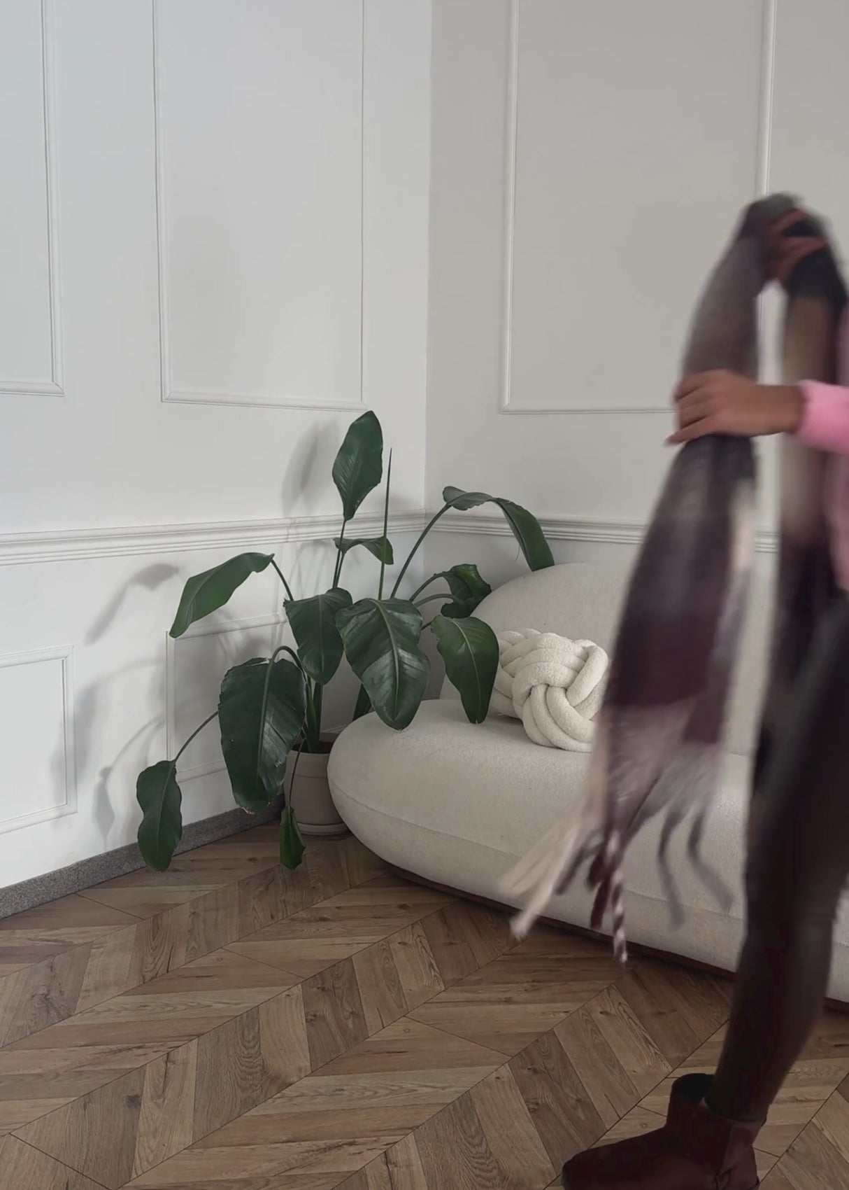 V-neck sweater - pink