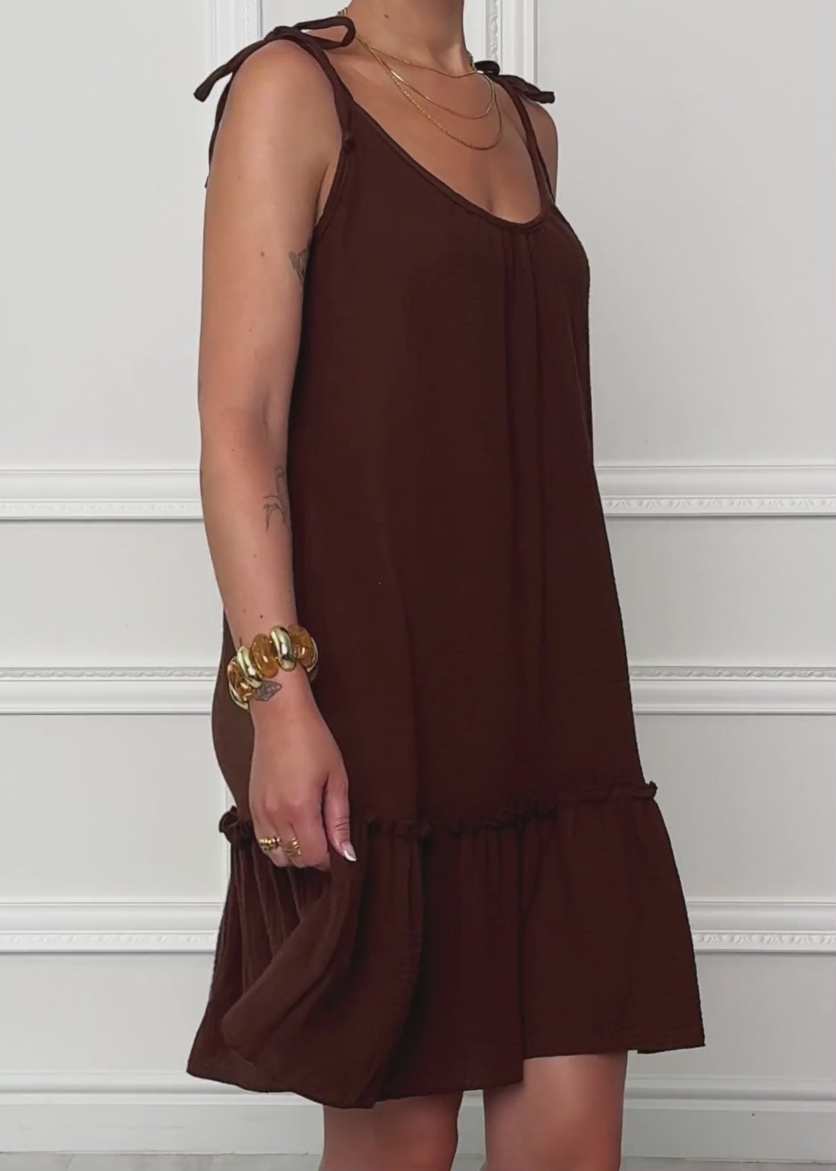 Kurzes Musselin Strandkleid - braun von SASSYCLASSY